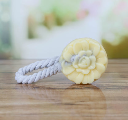 Creativ Silicone Mould - Round with Flower Design